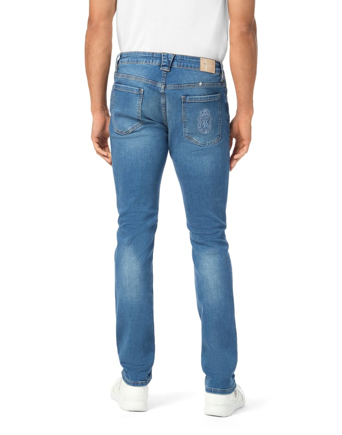 Jeans Recht Model