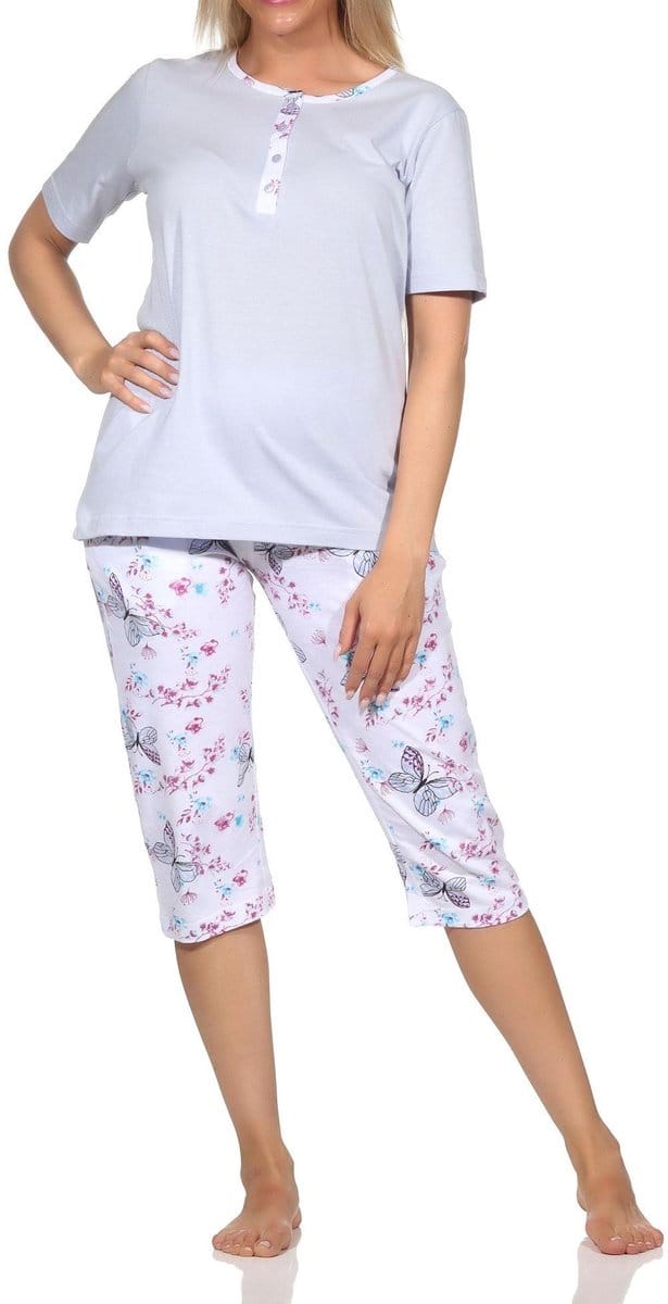 Normann capri damespyjama met korte mouwen en capri pyjamabroek in Floral Allover Print