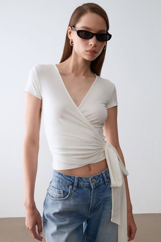 Crop Wrap Blouse met Strikdetail