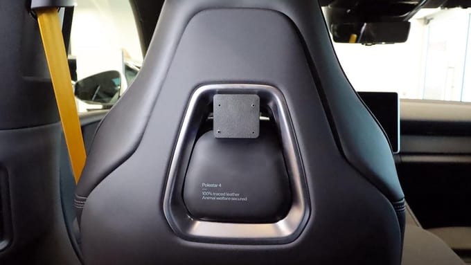 Brodit Headrest mount Polestar 4 24-26