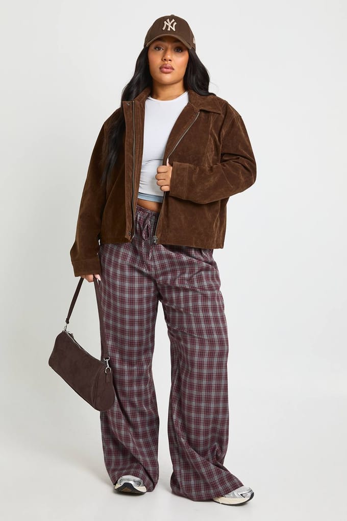 boohoo Dames PLUS SUÈDE BUTTON DOWN JAS | Chocolate | Maat: 28