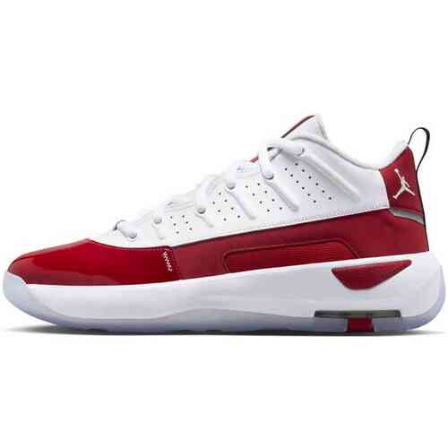 Jordan max aura 7 in de kleur wit.
