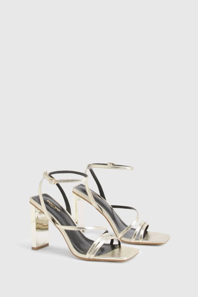 boohoo Dames Wijde Pasvorm Getextureerde Bandjes Statement Blokhakken | Gold | Maat: 8