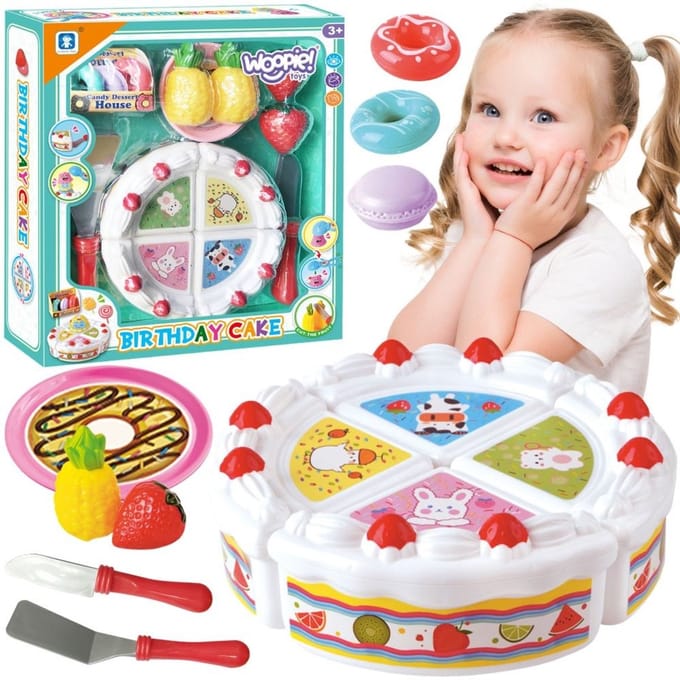 Woopie Verjaardagstaart En Gesneden Fruit Met Snoepjes - UNI