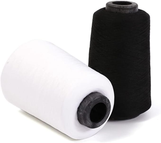 Naaigaren Set - Polyester Garen - Kleding Maken - Hoogste Sterkte - 2 Stuks - Wit Zwart