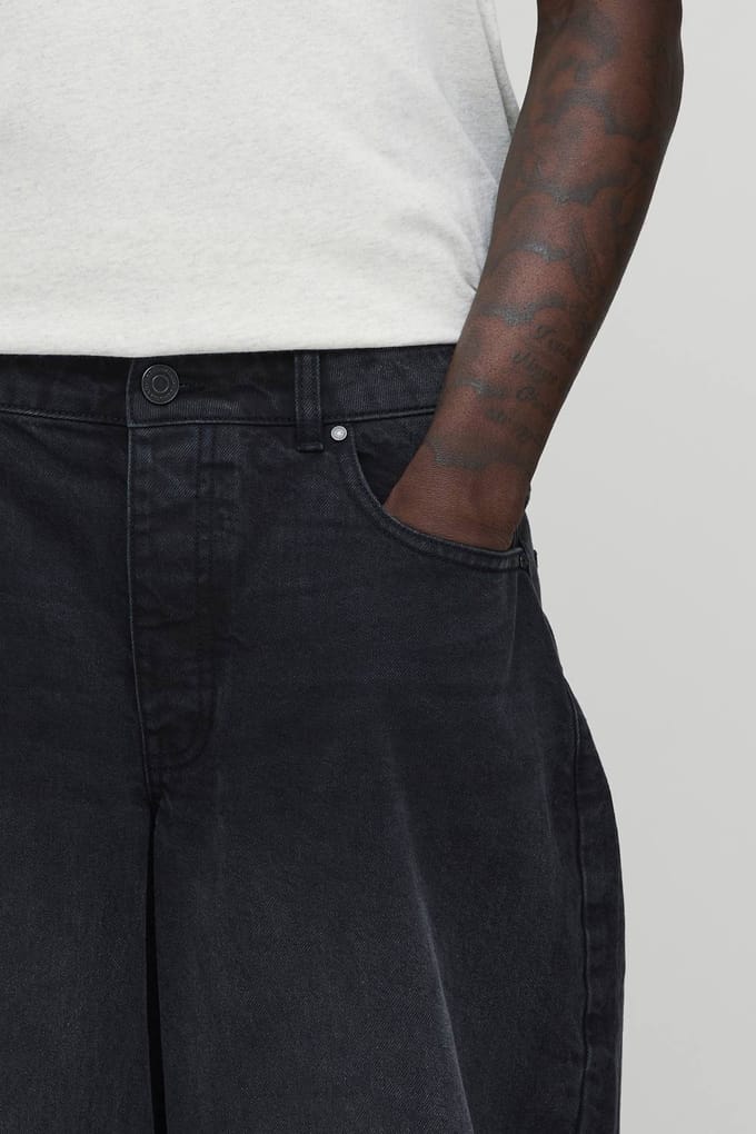 Essential Baggy Parachute Fit Rigid Jeans | Washed Black | Size 52R