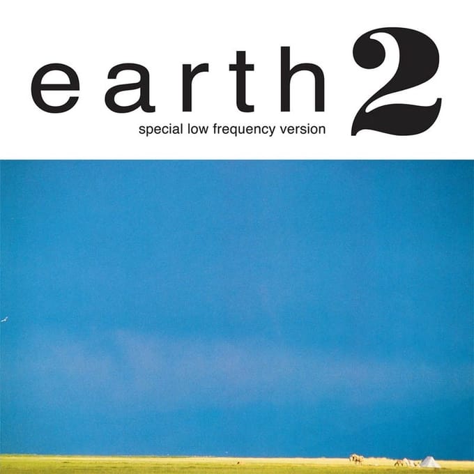 Earth 2: Special Low Frequency Version - Earth