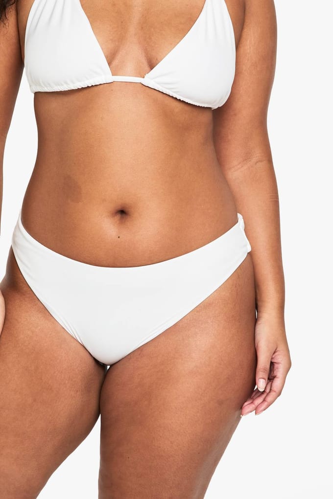 boohoo Dames Plus Swimwear Essentials High Waist Brief | Wit | Maat: 56