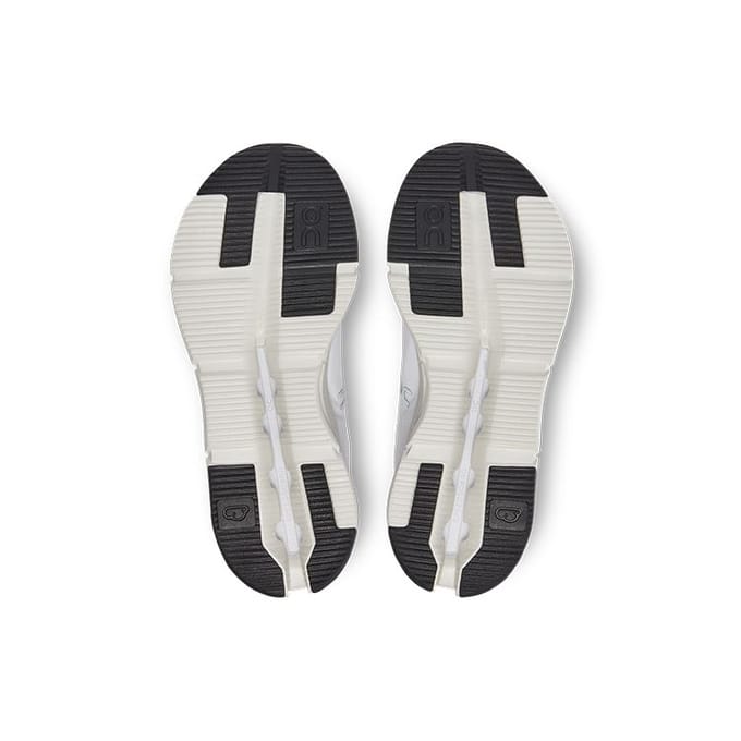On Running Cloudnova Form Blanc Éclipse Femme 26.98478 36.5 white