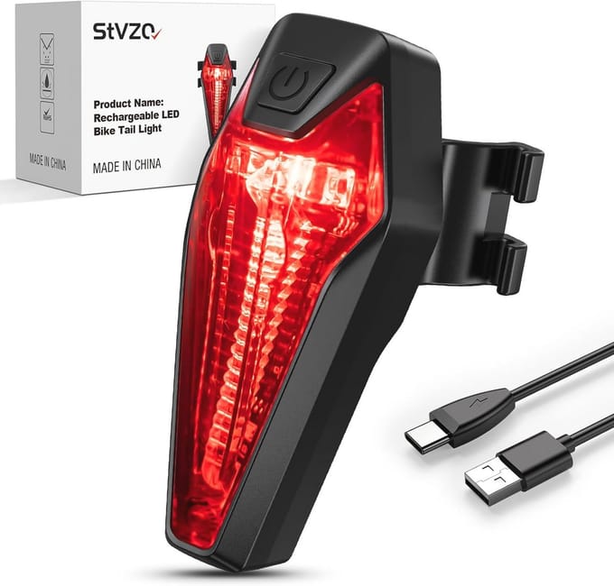 Achterlicht USB Oplaadbaar 220° Groothoek Fietsverlichting met Remsensor en Waterdichte Bescherming