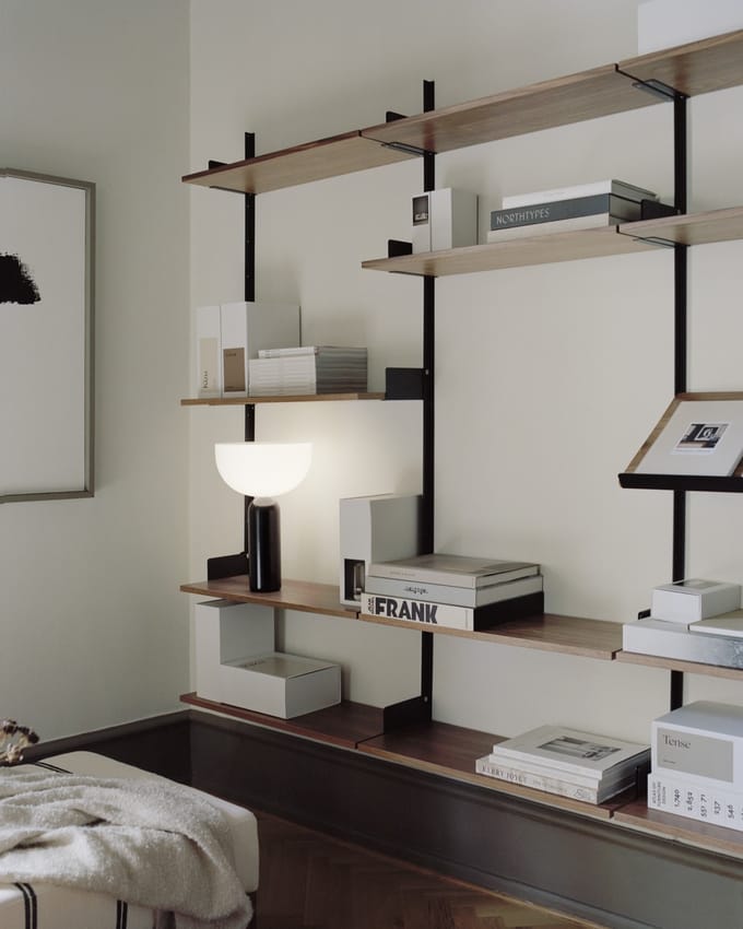 New Works New Works Shelf Display 1900 - walnut/black
