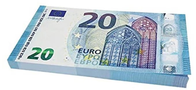 Speelgeld 100 x € 20 - 75% kleiner dan echte biljetten