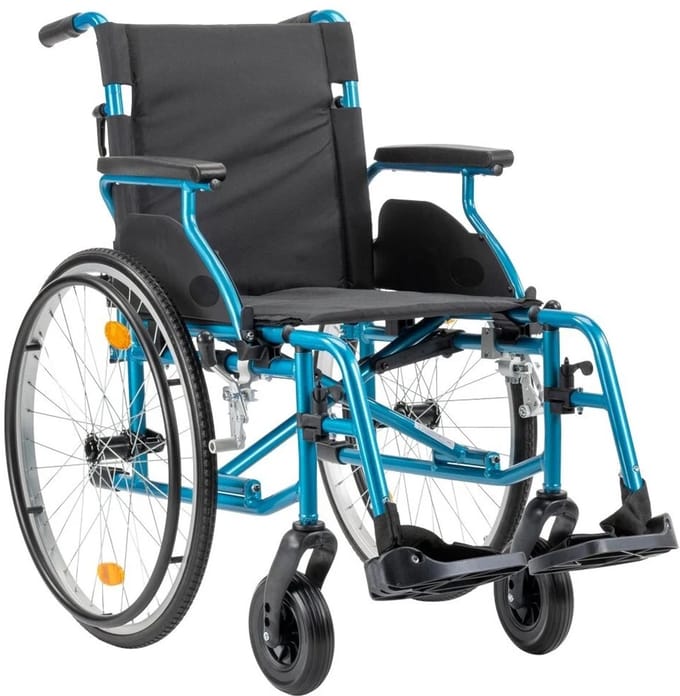 MultiMotion M7 lichtgewicht rolstoel - Zitbreedte 45 cm - In hoogte verstelbare handvatten - Inklapbaar