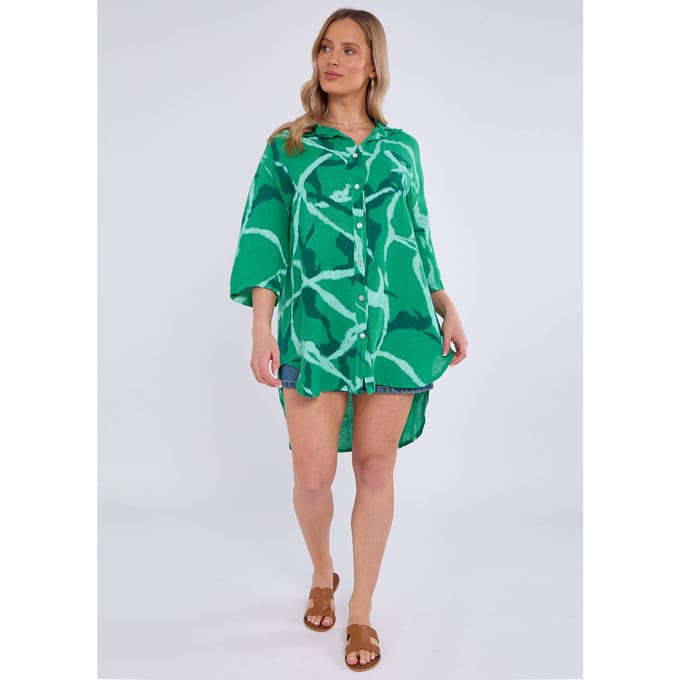 Groene linnen mini-shirtjurk met abstracte print