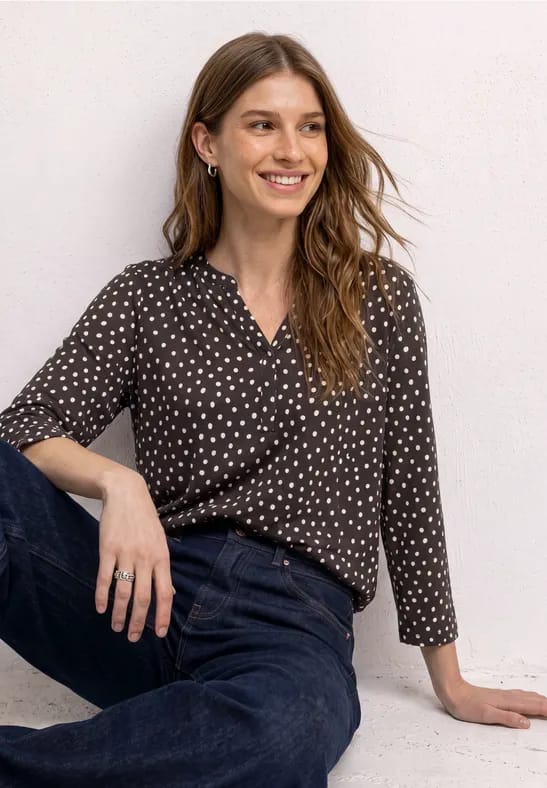 Shirt met 3/4-mouwen, split in de hals en print