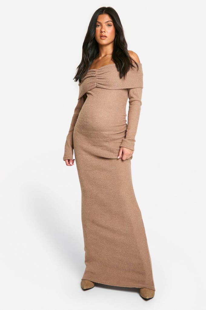 boohoo Dames Zwangerschapsjurk Soft Rib Off-Shoulder Column Maxi Dress | Camel | Maat: 40