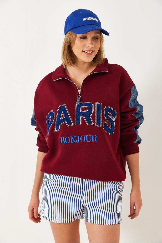 Oversized Ritskraag Sweatshirt met Pompon