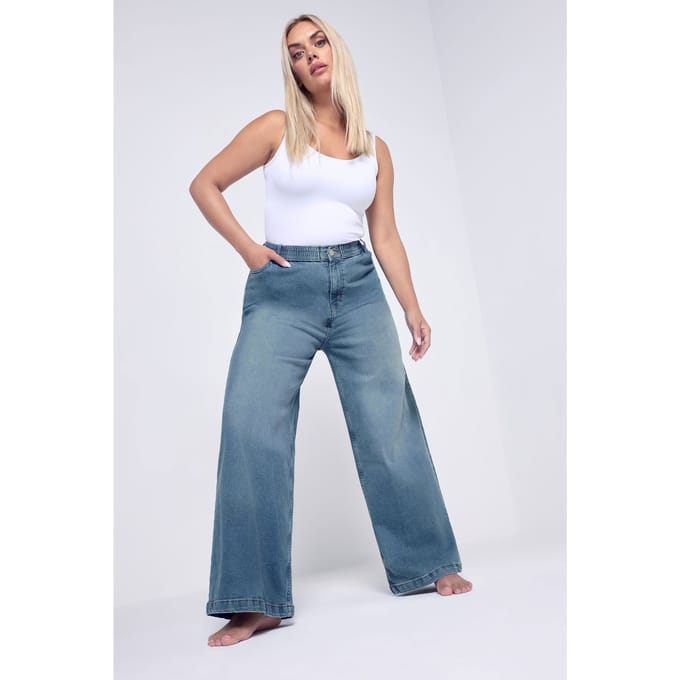 Yours Ruimvallende Jeans Met Wijde Pijpen In Blauw Size Short > 48