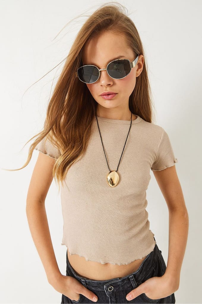 Geribbeld Korte Mouwen Crop T-Shirt met Slaoevers Detail