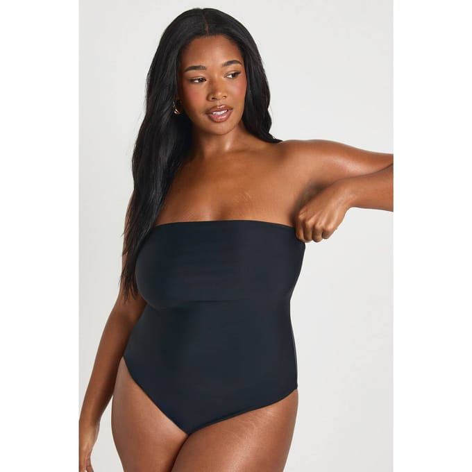 boohoo Dames Plus Essentials Bandeau Badpak | Zwart | Maat: 46