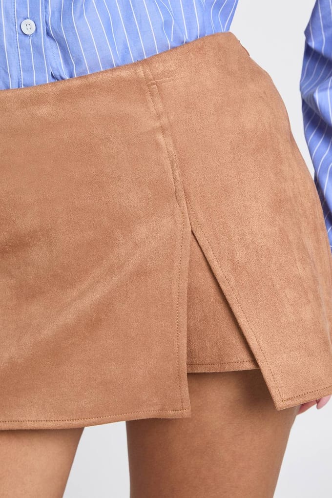 boohoo Dames Faux Suede Mini Skort | Tan | Maat: 8
