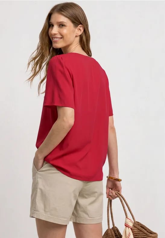 A346642 Buttoned splitneck blouse U