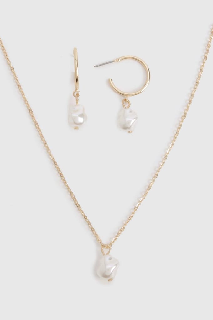 boohoo Dames Drop Pearl Oorringen en Ketting Set | Gold
