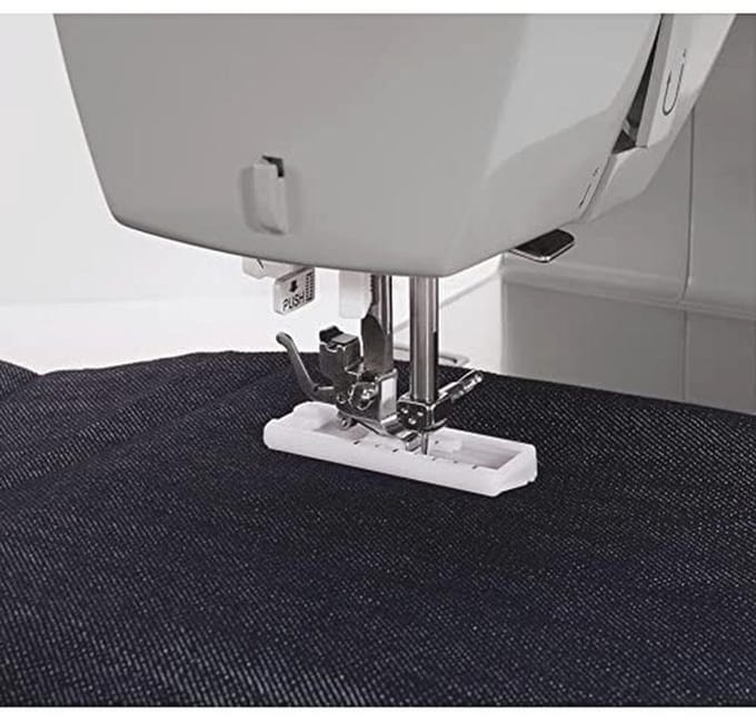 Robuuste Naaimachine met Verlengtafel voor Heavy Duty Gebruik