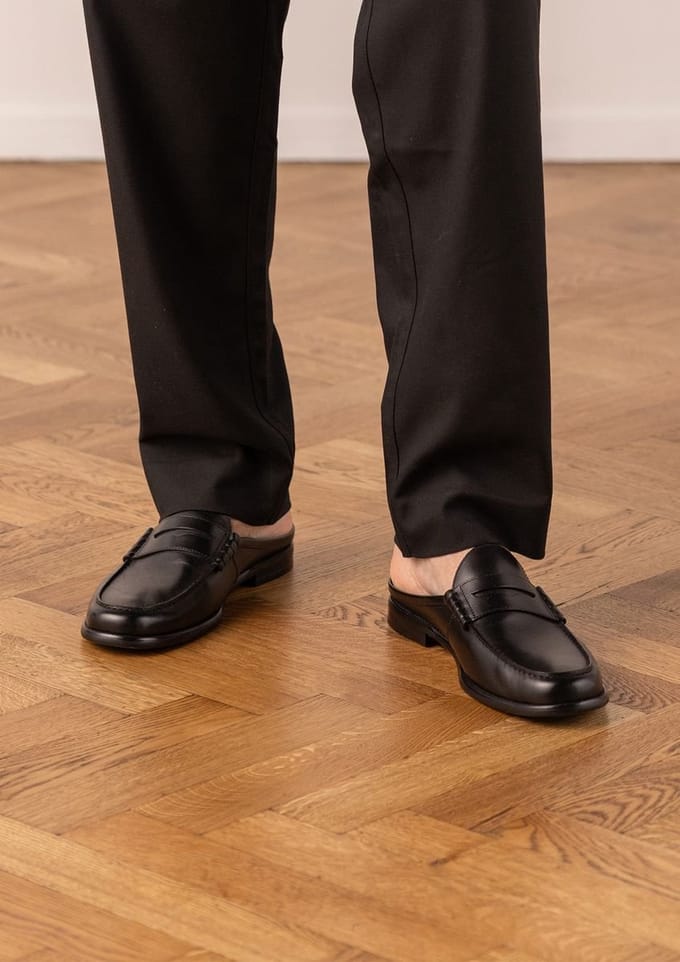 Manfield - Heren - Zwarte leren loafers - Maat 42