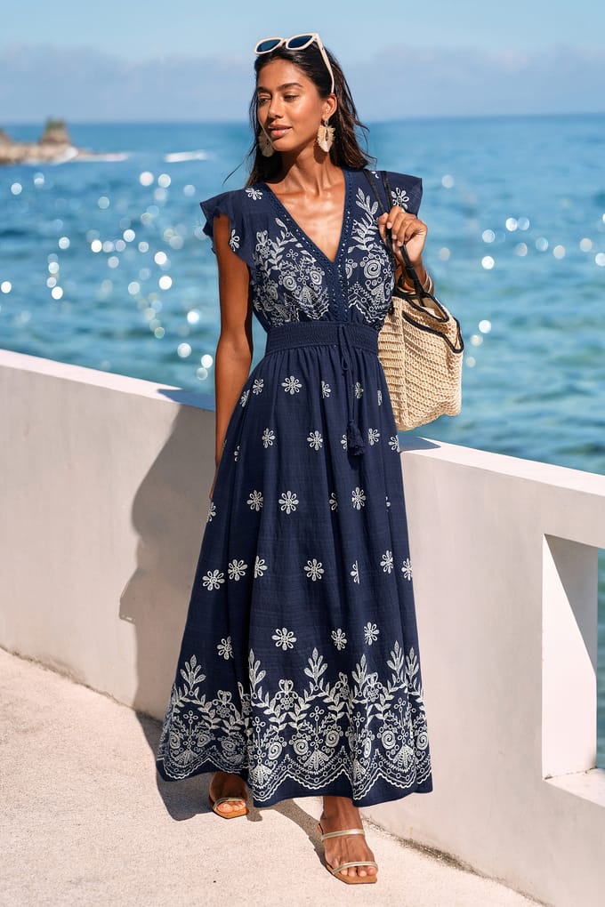 Weekend Explorer Floral Maxi Dress