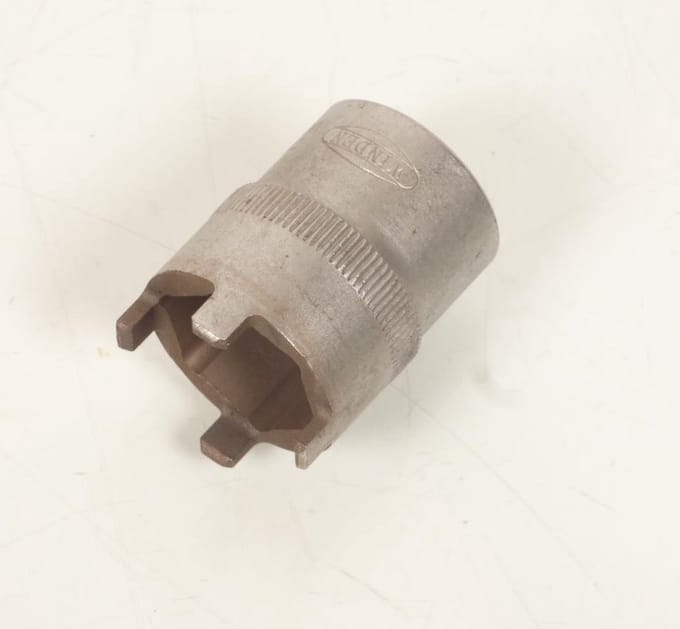 gereedschap voor crossmotor tnt crossmotor socket 20mm 4 pins nieuw