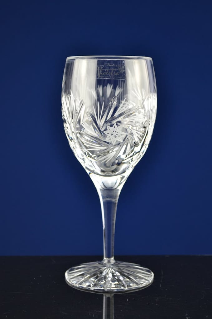 Luxe Kristallen Wijnglazen Set (2 Stuks) – Klassiek Geslepen Design