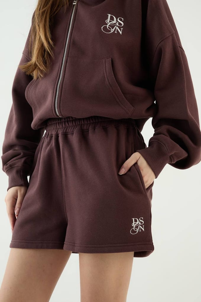 Dames Dsgn Studio Sweatshort Met Trekkoord In Taille | Chocoladebruin | Maat: Small