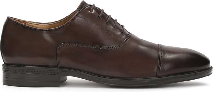Men's casual half shoes with cap toe nose