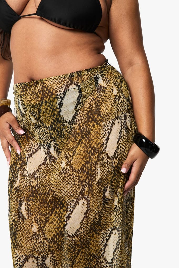 boohoo Dames Plus Beachwear Essentials Snake Print Maxi-rok | Bruin | Maat: 20/22