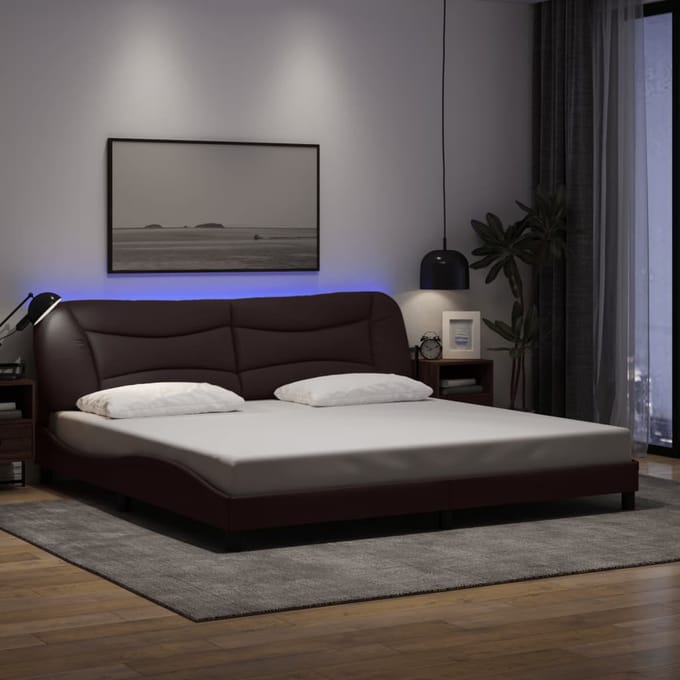 vidaXL - Bedframe - met - LED - zonder - matras - "Hvar" - 200x200 - cm - stof - donkerbruin