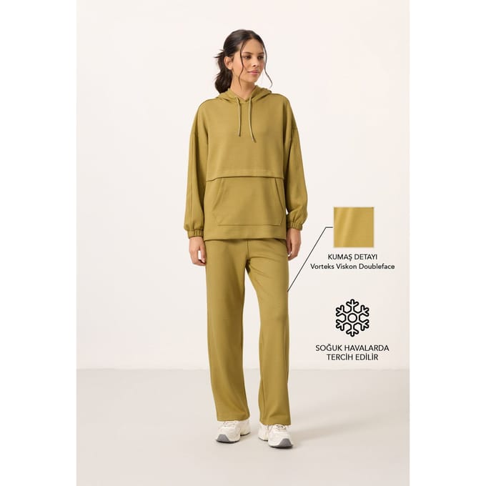 Oversized Hoodie en Brede Pantalon Set