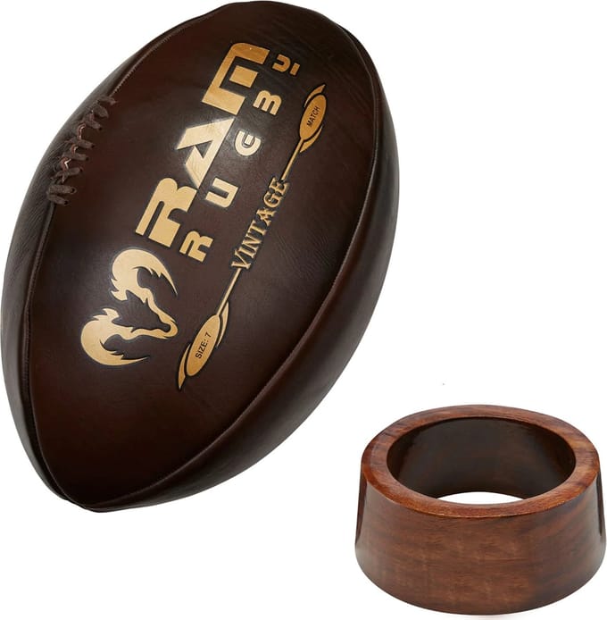 Vintage Rugby Bal met Houten Presentatie Standaard