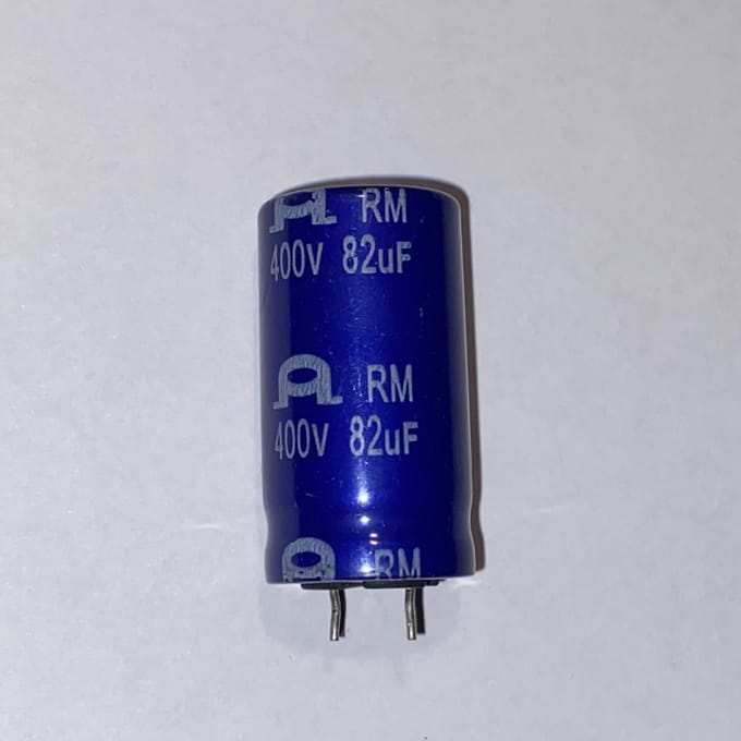 RM condensator 82uF/400V 18x33mm | 8000 werkuren | per stuk