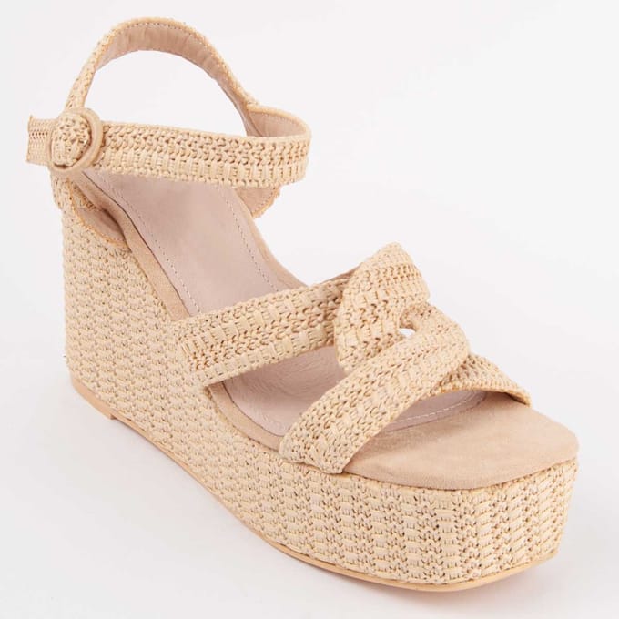 Montevita Sandalen Met Een Sleehak Salia11 Beige