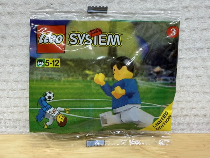 LEGO 3305 System - World Team Player England (Limited Edition Polybag)