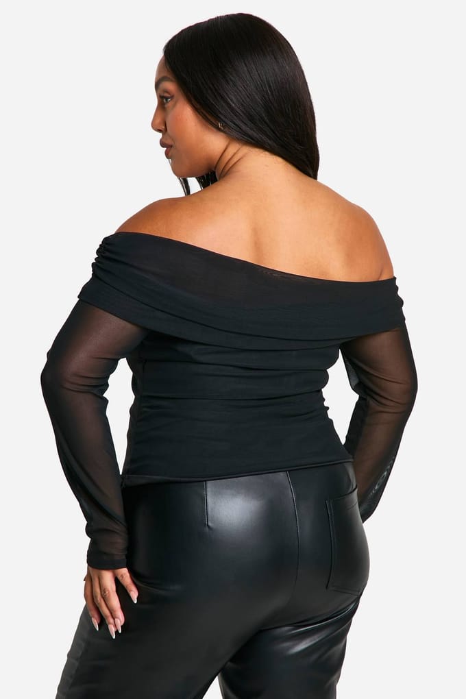 boohoo Dames plus Slash Neck Mesh Long Sleeve Top | Black | Maat: 26