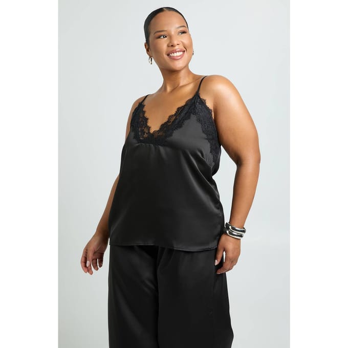 boohoo Dames Plus Cami-top met kantenafwerking | Zwart | Maat: 46