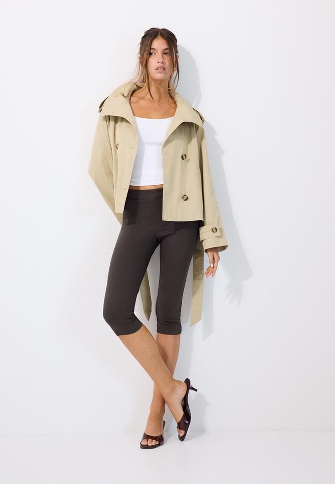 Stradivarius Trenchcoat met opstaande kraag en ceintuur  Beige M