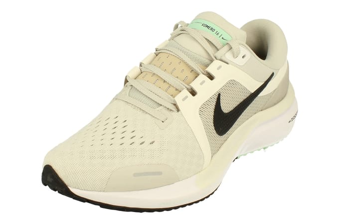 Nike Air Zoom Vomero 16 Heren Crème Sneakers