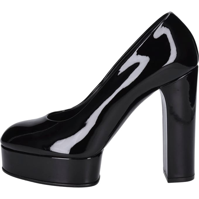 Casadei Schoenen met zwarte hak