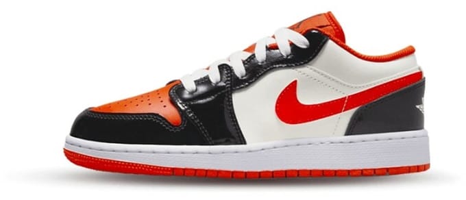 Air Jordan 1 Low Halloween 2023 (GS) - Maat 35.5