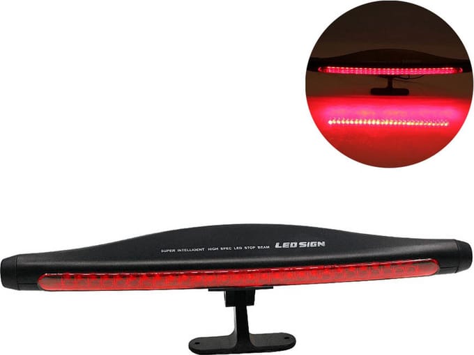 VCTparts® Extra Derde Remlicht Staart Spoiler Stoplicht Rood 2W 12V 28LED Verstelbaar Waarschuwingslamp