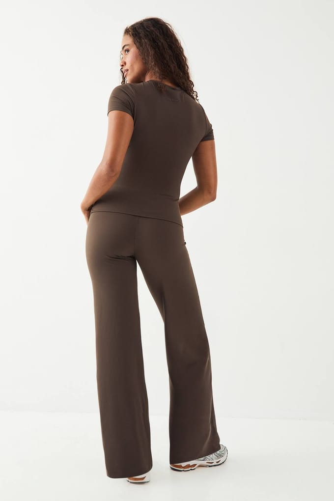 Dames DSGN Studio Ultra Sculpt Rechte Pijp Broek | Espresso | Maat: Medium