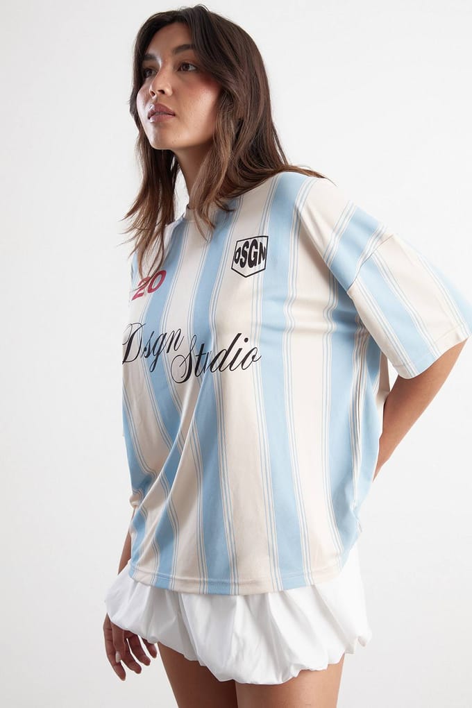 Dames Dsgn Studio Gestreept Voetbalshirt | Lichtblauw | Maat: XS